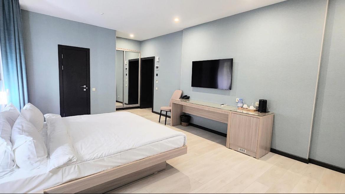 Resident Hotel Gogol Almaty Exterior foto