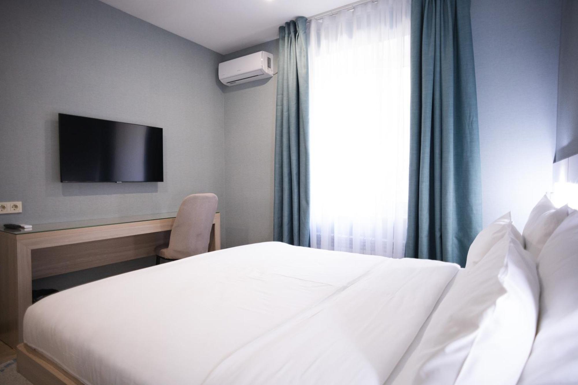 Resident Hotel Gogol Almaty Exterior foto